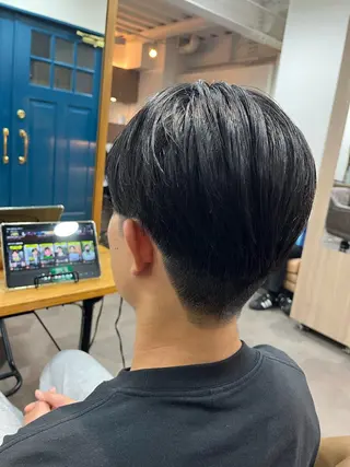 ショート メンズ 縮毛矯正🌟カラー╱ ╱いいじまのヘアスタイル