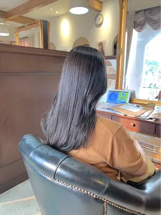 ロング 安中 莉椰のヘアスタイル
