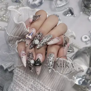 ネイル Genie Mika Nailsのネイルデザイン