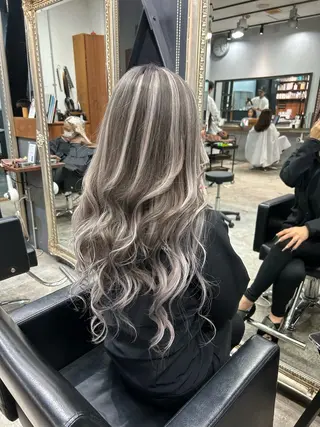 セミロング カラー loe 🦋mamiya🦋のヘアスタイル