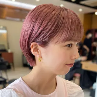 ショート カラー 顔まわり🥨レイヤー /透明感/水口舞奈のヘアスタイル