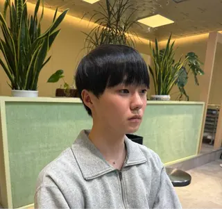 ショート メンズ 八村 一花のヘアスタイル