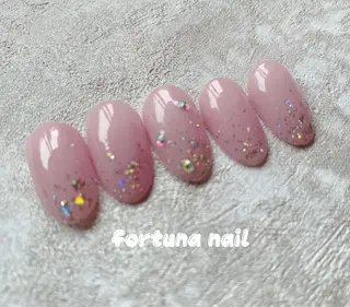 ネイル Nail •Head スパFortunaのネイルデザイン