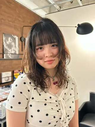 セミロング NanaKo 表参道 レイヤー/ハッシュのヘアスタイル