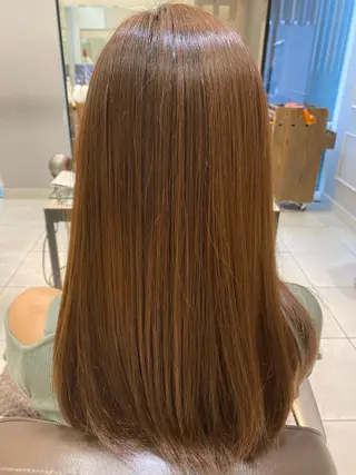 セミロング 美髪矯正透明感カラー 江川　和輝のヘアスタイル