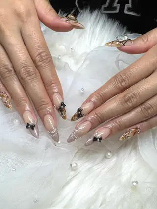 ネイル AOI💅🏾 LUCAS 千葉のネイルデザイン