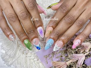セミロング カラー ネイル Le’a NailSalonのネイルデザイン
