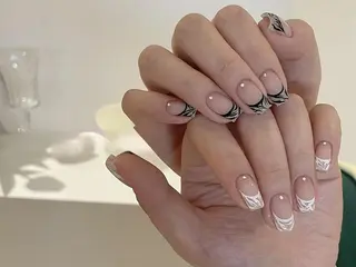 ネイル Queenie 🦋のネイルデザイン