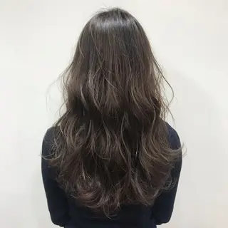 ロング 池上 みゆのヘアスタイル