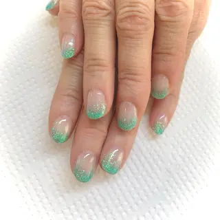 ネイル リスブラン🌱 IKUMIのネイルデザイン