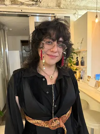 ロング Maho/海外 レイヤー/ハッシュのヘアスタイル
