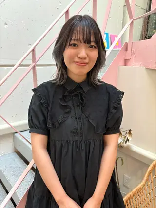 ミディアム カラー mitsuki ブリーチモデルのヘアスタイル