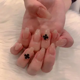 ネイル Tinaネイル 難波のネイルデザイン