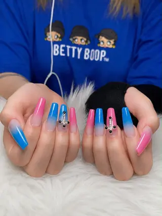 ネイル T. Leeのネイルデザイン