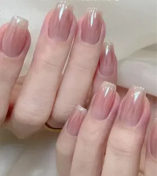ミディアム DoReMi サロン リンゴのネイルデザイン
