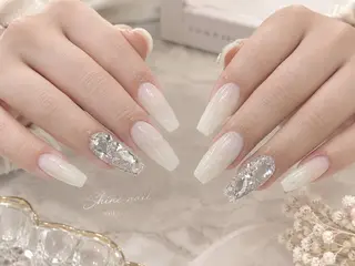 ネイル shine 🎀 長さ出し専門のネイルデザイン