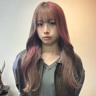 ロング カラー メイ ☪️のヘアスタイル