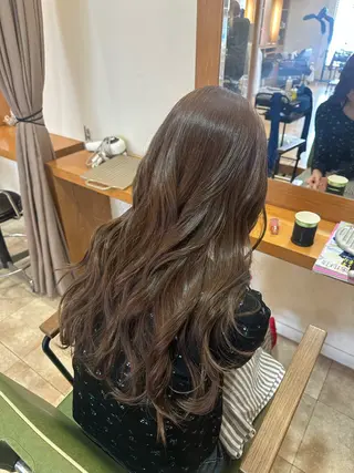 カラー 鈴木 美紅のヘアスタイル