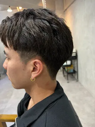ショート メンズ 🌈透明感カラー 韓国 ミライ🇰🇷のヘアスタイル