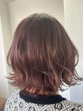 ミディアム カラー 塩崎 明菜のヘアスタイル