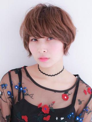 ショート 岸川 恭子のヘアスタイル