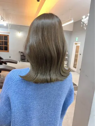 ミディアム 佐藤 菜穂のヘアスタイル