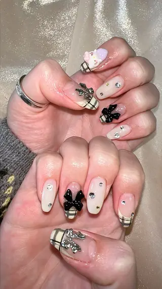 ネイル NEWオープン À LANAのネイルデザイン