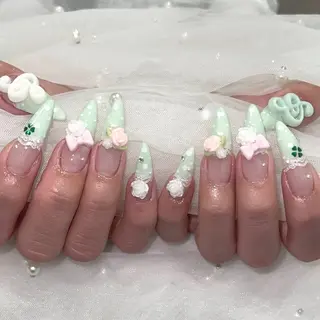 ネイル 🧁fein. nana🩵のネイルデザイン