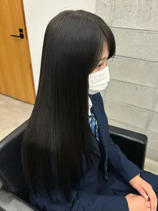ロング カラー 松野 さくらのヘアスタイル