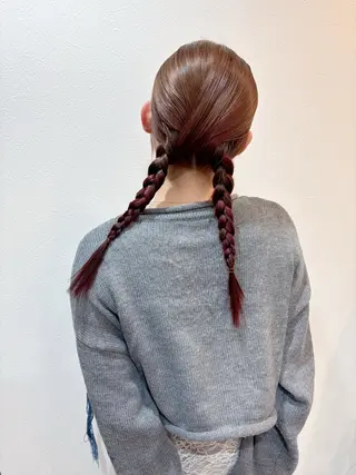 セミロング ヘアアレンジ Karin／ レイヤーブリーチ🥀のヘアスタイル