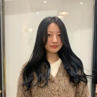 ロング カラー AMI🎀韓国ヘア 透明感カラーのヘアスタイル