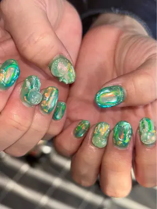 ネイル 🪐富島彩夏 /海外nail🪐のネイルデザイン
