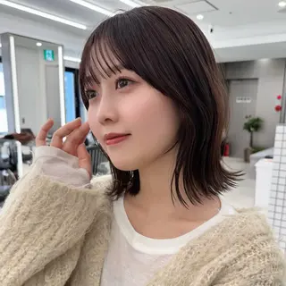ミディアム 似合わせカット🩵 なりたみゆうのヘアスタイル