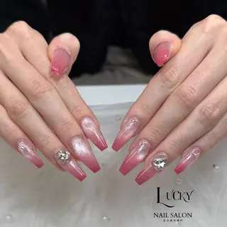 ネイル Lucky Nail Salonのネイルデザイン