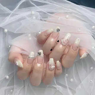 ネイル サイナネイル🎀 長さ出し専門店のネイルデザイン