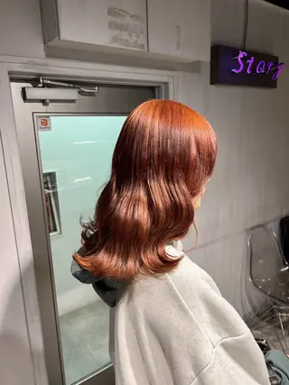セミロング カラー NANAMI🩵 大人可愛い韓国ヘアのヘアスタイル