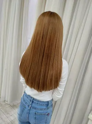 ロング 内間 美菜のヘアスタイル