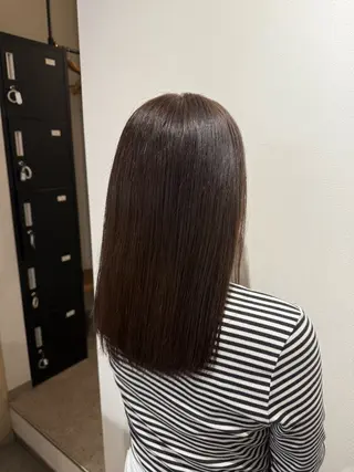 セミロング 明 (めい)のヘアスタイル