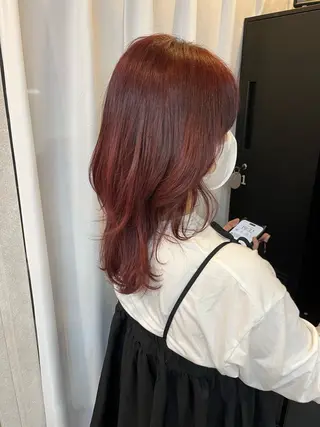ミディアム カラー 松本 陽菜のヘアスタイル
