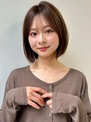 ショート カラー ヘアアレンジ ボブ/透明感ベージュ 🫧クルミ🌟のヘアスタイル