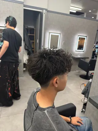 ショート カラー パーマ メンズ メンズ特化 👑YUTAのヘアスタイル