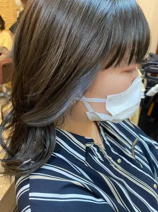 セミロング 髪質改善/艶髪 土屋恵梨花のヘアスタイル