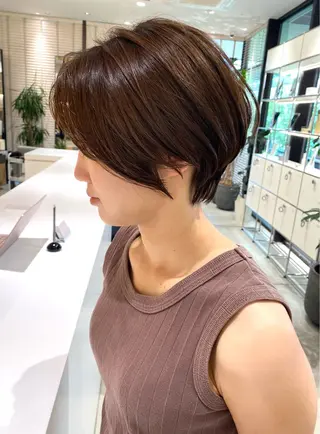 ショート カラー 平沢 真司のヘアスタイル