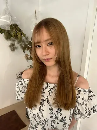 カラー かがやしづ ⭐️ベージュのヘアスタイル