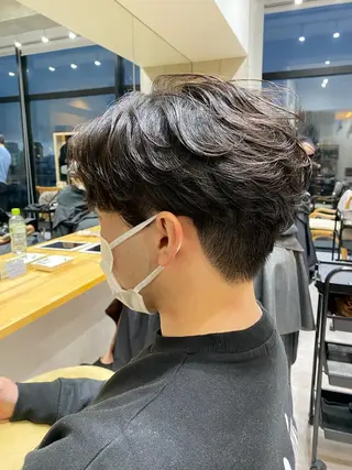 パーマ メンズ 似合う髪型見つけます AYAKAのヘアスタイル