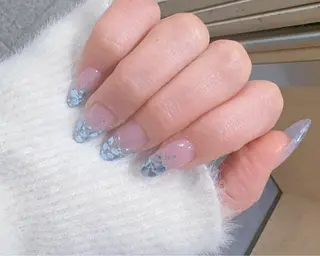 劉 コンのネイルデザイン