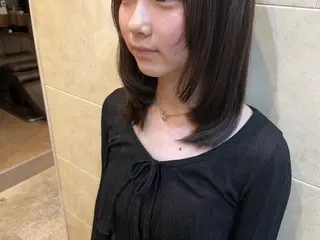 セミロング 【髪質改善 艶髪】 布川 莉穂のヘアスタイル