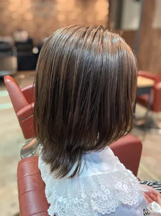 セミロング カラー ERIKO Tのヘアスタイル