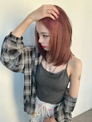 ミディアム レイヤー似合わせ 透明感カラーりきやのヘアスタイル