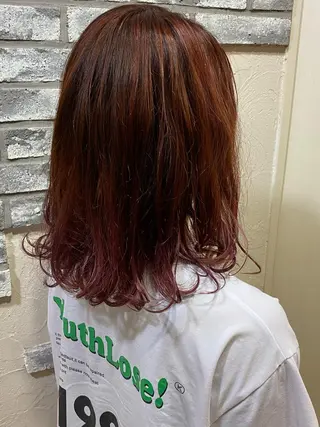 セミロング カラー 安島(あじま) 慎(まこと)のヘアスタイル